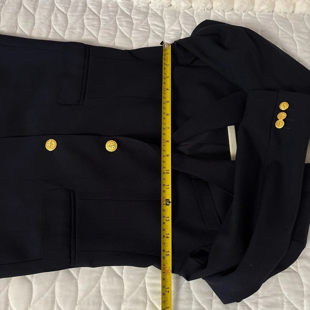 Vineyard Vines Dark Navy Blazer with Gold Buttons Kids - Unisex Size 12 - Picture 6 of 7